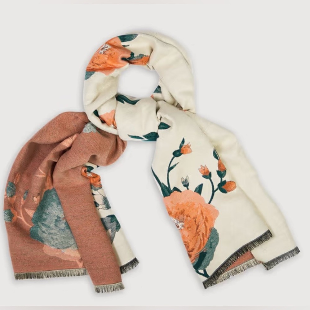 Saachi Like New Marigold Bloom Reversible Scarf
